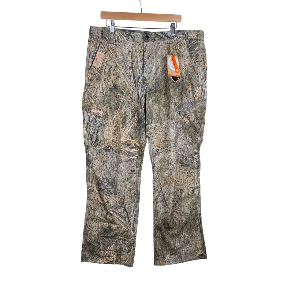 NWT Magellan Outdoors Womens Eagle Pass Roll Up Pant Mossy Oak Brush Size XXL